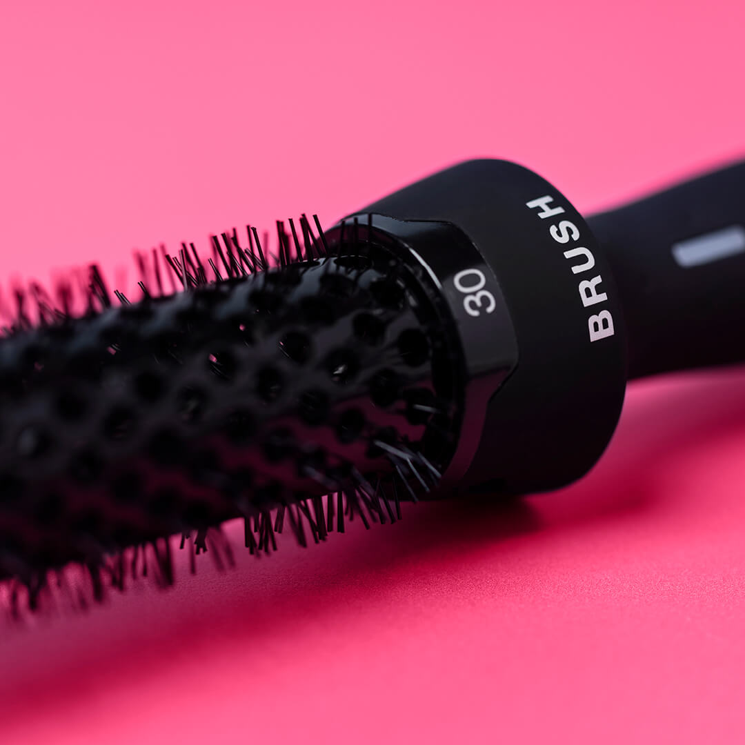 Evryday BRUSH 30 mm + Gratis Hold & Flex spray